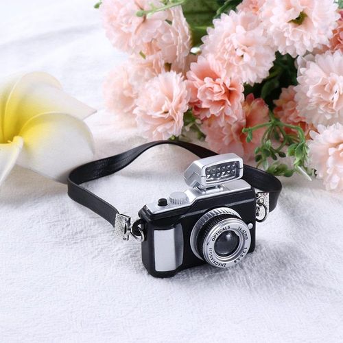 Jizlan 1:4 Scale Mini Camera Prop Ornament Vintage Camera Model, Miniature Digital Camera Mini Decoration Accessories Photography Props Ornament(Style 2)
