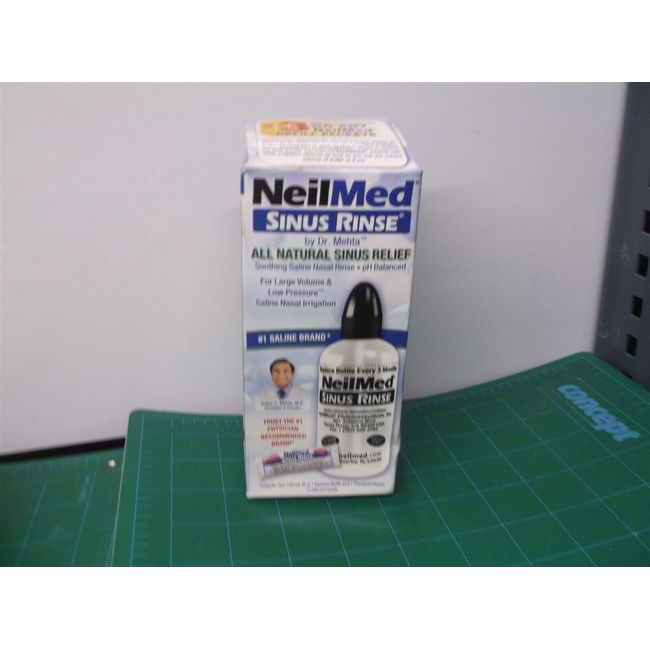 NeilMed Sinus Rinse 1 Squeeze Bottles 8 OZ+1 Packet Exp date: 08/2027