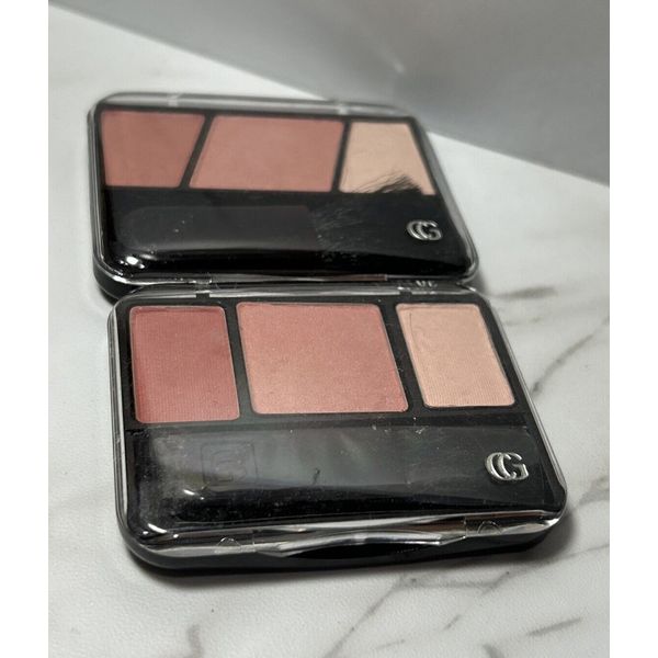 Covergirl ~ Instant Cheekbones ~ Contouring Blush #230 Refined Rose ~ Brand New