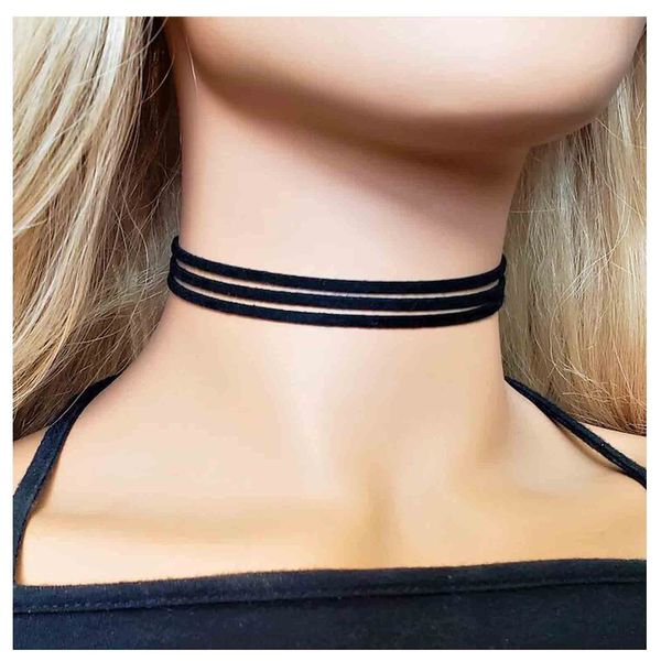 Iaceble Vintage Layered Velvet Choker Necklace Black Suede Collar Necklace Short Leather Velvet Necklace Gothic Velvet Suede Necklace Jewelry for Women and Girls