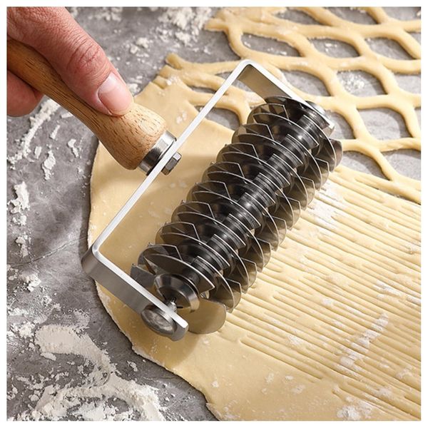 Stainless Steel Lattice Pastry Cutter Baking Tool, Pizza Dough Roller Lattice Cutter Wood Handle,Cookie Pie Pizza Ravioli Bread Pastry Lattice Roller Cutter,Household Time-Saver Baking Pastry Tools