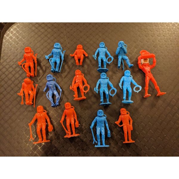 Vintage Plastic Toy Figures Outer Space Astronaut Lot Marx Apollo Moon Landing