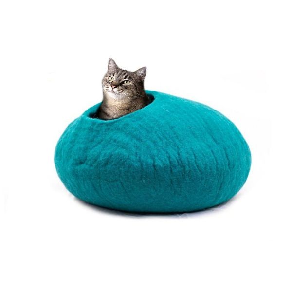 Round Wool Pet Bed, Ocean Green | Handmade Eco-friendly Wool Cat Cave