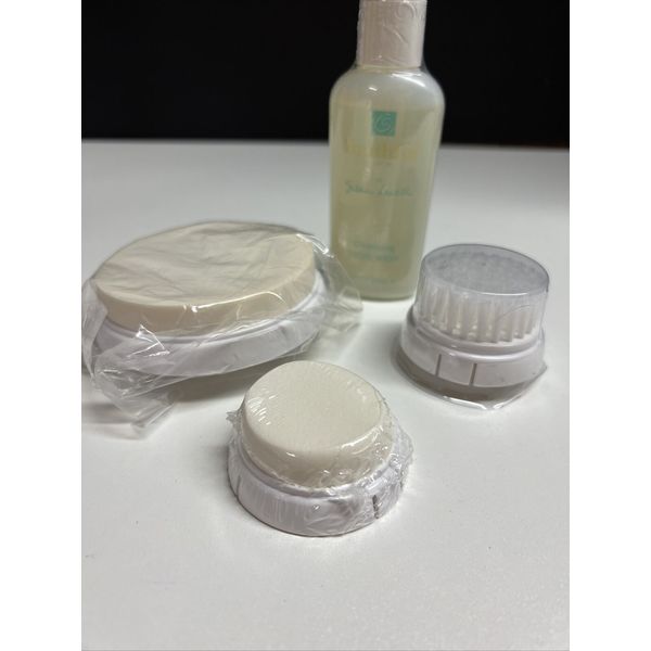 Susan Lucci Youthful Essence Resurfacing Wash Brush Pads - 4 pieces