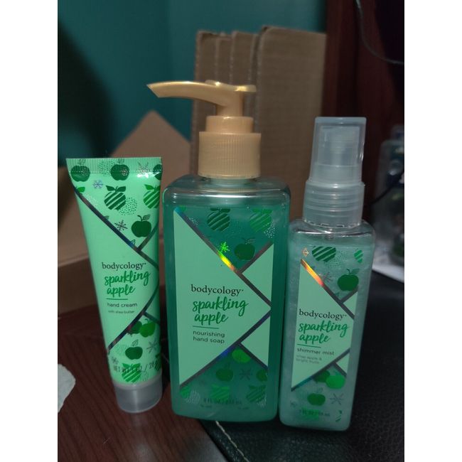 BODYCOLOGY SPARKLING APPLE MIST HAND CREAM HAND SOAP