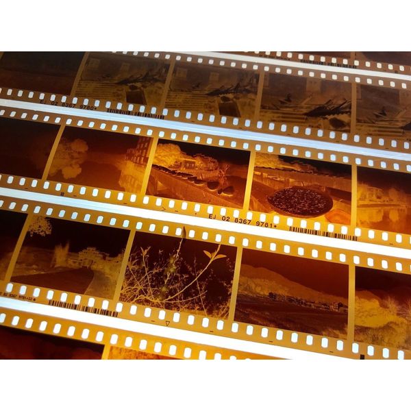 Color Film Process and Scan (35mm,120 Roll) C41 Process *Professional Service*