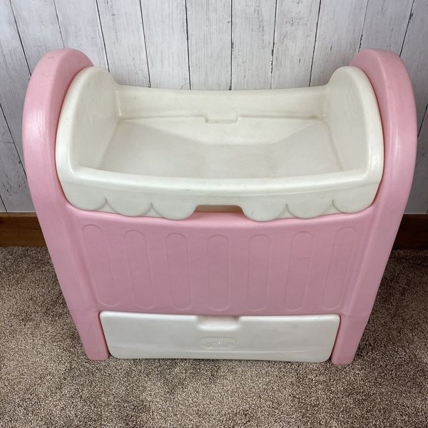 VINTAGE Little Tikes Pink Baby Doll CHANGING TABLE Bassinet Cradle Crib Drawer