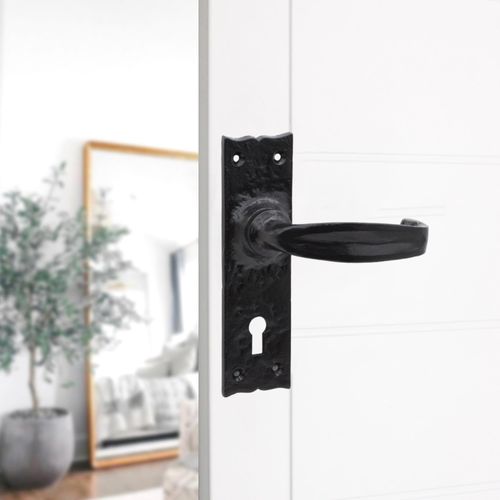 Infinity Decor Pair of Antique Black Isabella Lever Door Handle on Backplate – Wrought Iron Key Lock Door Handle Pack for Internal and External Use