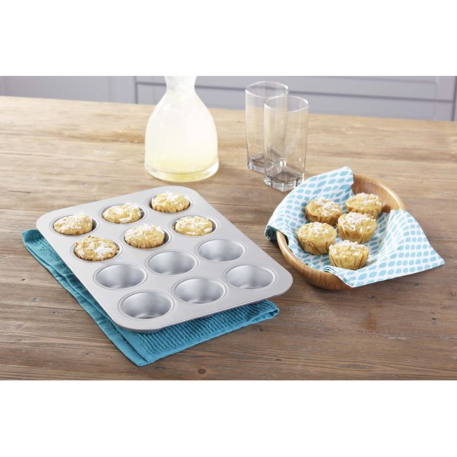 Chicago Metallic Commercial II Non-Stick Cooking/Baking Sheet, 17 by 12.25,  Silver