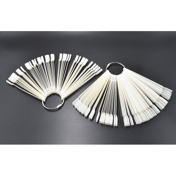 2 Sets 100 Tips Fan Shape White Plastic Nail Art Tips Display Polish Board Display Practice Sticks with Metal Split Ring Holder