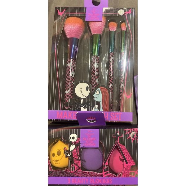 NIGHTMARE BEFORE CHRISTMAS MAKE UP Brushes, Beauty Blenders New🔥