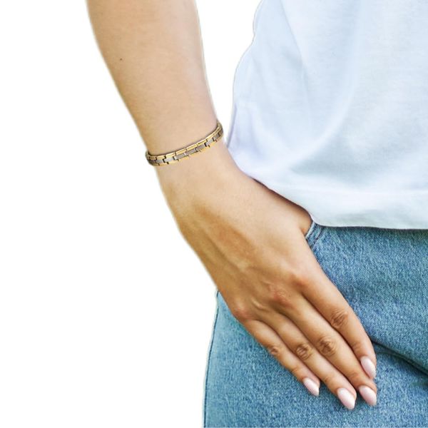 Willis Judd Womens Titanium Magnetic Bracelet Adjustable in Gift Box