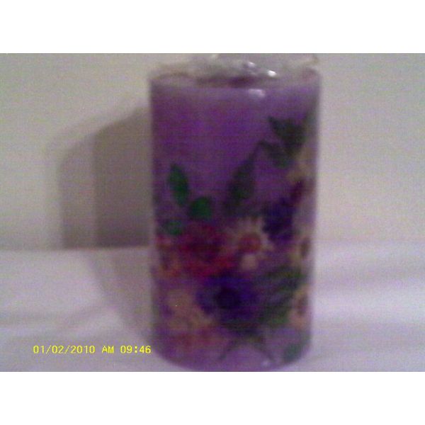 Moms Wax  Candle - 5 1/2 " x 3" -( Non L.E.D