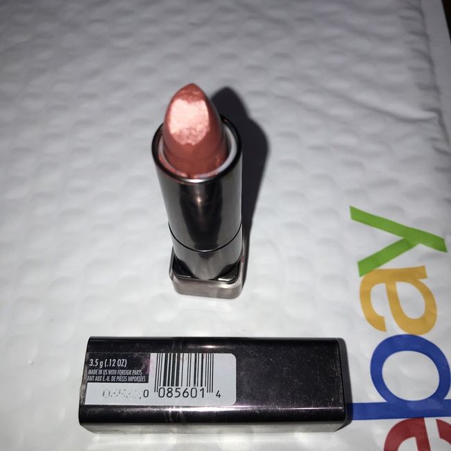 COVERGIRL Lip Perfection Lipstick 230 CAPTIVATE unsealed NWOB Flaw