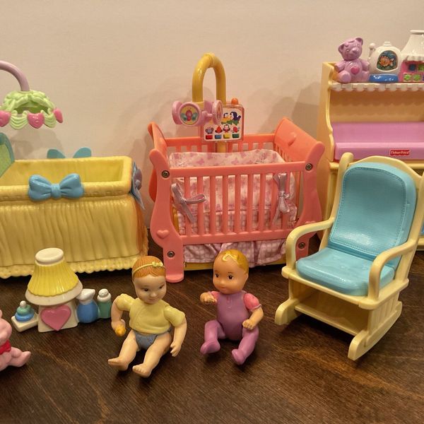 Fisher-Price Loving Family 8 Piece LOT Musical Changing Table + Musical Crib