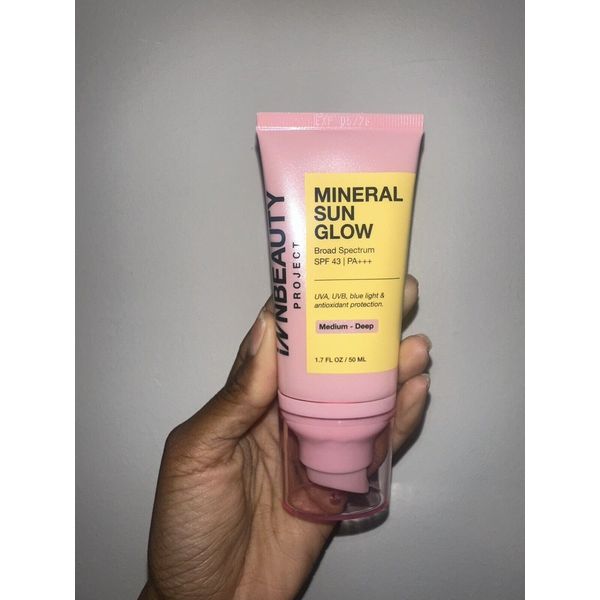 iNNBEAUTY PROJECT Mineral Sun Glow Broad Spectrum SPF 43 PA +++ MEDIUM DEEP 50ml