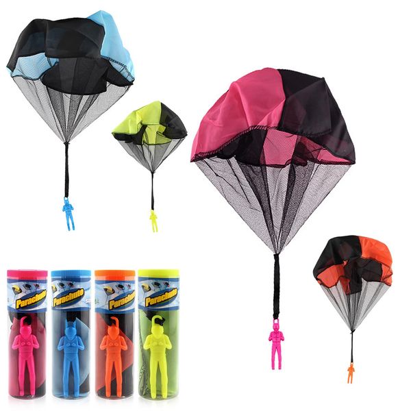 LUOBO 4 Pcs Parachute Toy, Tangle Parachute Figures Hand Throw Soliders Square Outdoor Children's Flying Toys, No Assemble or Batteries Required