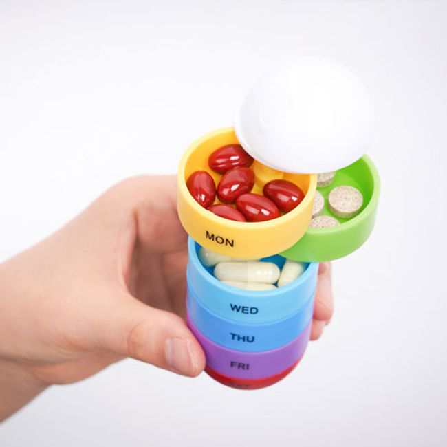 1pc Portable Weekly Pill Organizer, Daily Medicine Storage Box