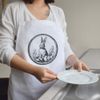 Azeeda 'Easter Bunny with Eggs in Circle Frame' Unisex Cooking Apron (AP00077898)