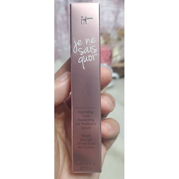 IT Cosmetics Je Ne Sais Quoi Hydrating Lip Treatment Serum * Your Perfect Pink *