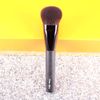 Vela.Yue Face Cheek Contour Brush Smooth Blush Makeup Brush