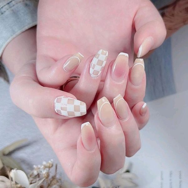 24Pcs Leopard Print Ballerina Diamond Long Glossy Coffin Fake Nails Press on Nail False Tips Manicure for Women and Girls (white 2)