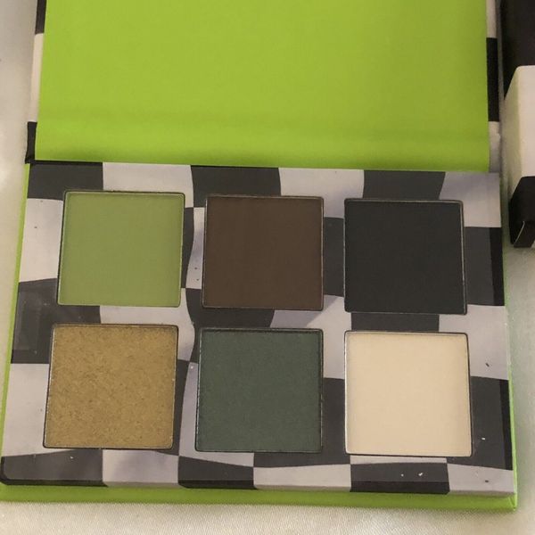 Makeup Revolution Ready Set Go… 6 Pan Eyeshadow Palette 6.6g NIB