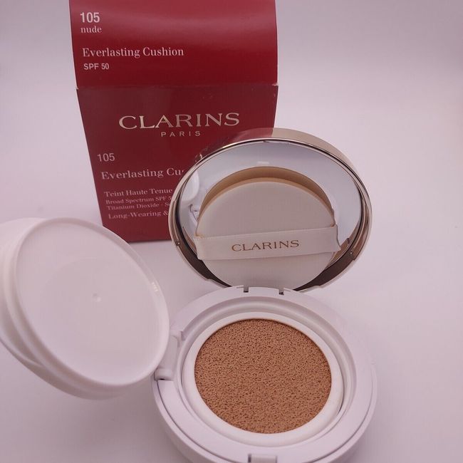 Clarins Everlasting Cushion Foundation SPF 50 Hydrating Foundation 105 NUDE