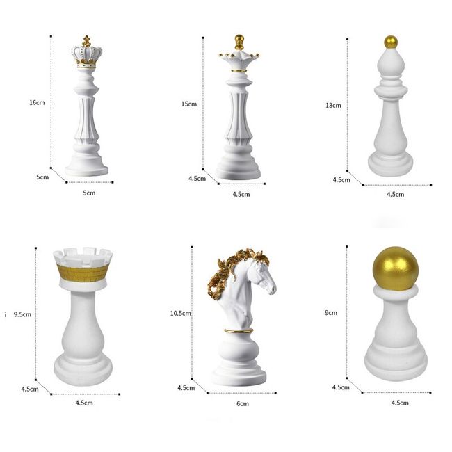 King Chess Piece Smooth Resin Figurine Study Queen Ornament Gift