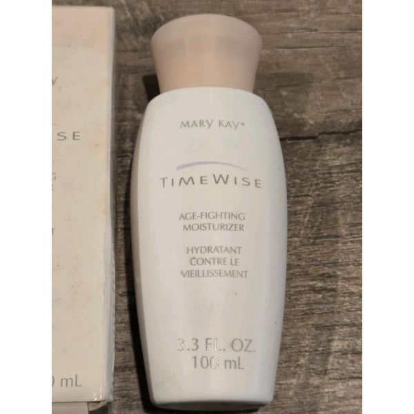 Mary Kay 6418 Timewise Age-Fighting Moisturizer For All Skin Types 3.3 oz. NOS