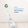 Oral-B Precision Clean Electric Toothbrush Head with CleanMaximiser Technology, Excess Plaque Remover, Pack of 4 Toothbrush Heads, White