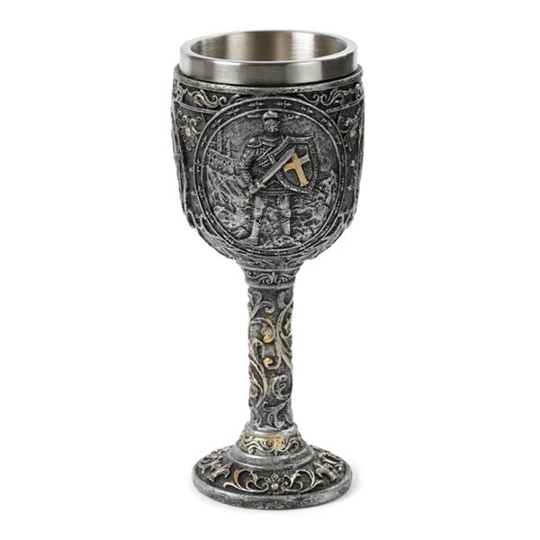 Puckator Decorative Knight and Castle Goblet - Knights Templar Goblet - Unbreakble Funky Wine Glasses - Medieval Templar Fantasy Gifts - Funny Glasses Drinking - Home Design