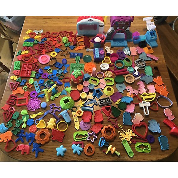 Huge Lot! Play-Doh Tools 241 pieces Cutters  Accessories Pretend play