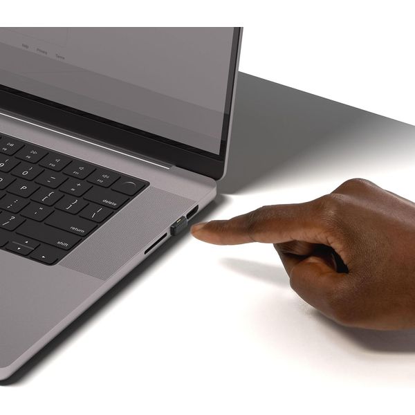 Yubico ユビキー Yubico セキュリティキー YubiKey 5C Nano USB-C 2ファクター認証 いたずら防止 2段階認証 高耐久性 耐衝撃性 防水 輸入品