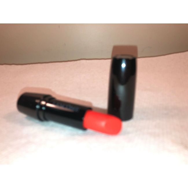 LANCOME- COLOR DESIGN- LIPSTICK- 110 CONTAIN YOURSELF MATTE- 0.14 OZ- NEW (V10)