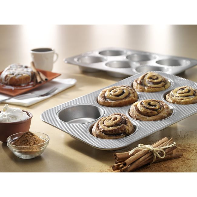 USA Pan Bakeware Mini Cupcake and Muffin Pan, Nonstick Quick Release  Coating, 24-Well, Aluminized Steel