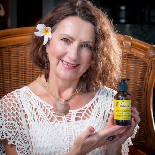 Vika's Essentials Certified Organic Makeup Remover