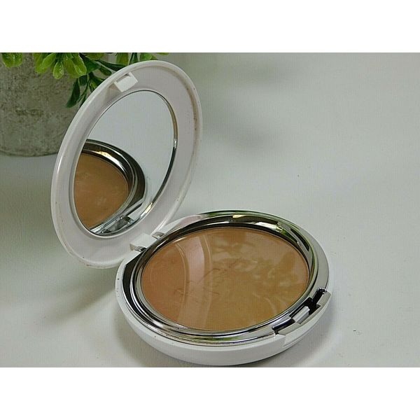 IT Cosmetics Celebration Foundation illumination Deep 0.30 oz New Without Box