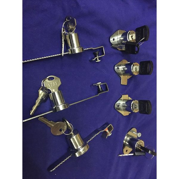 Richelieu Cabinet Locks Lot Of 4. Plus 3 Unbranded Cabinet Locks