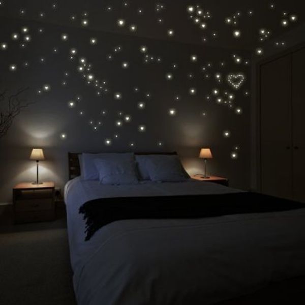 250 x Glow in the Dark Hearts