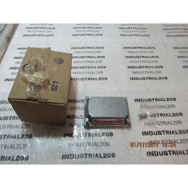 EGS / APPLETON EDSK-B CONTROL ASSEMBLY COVER NEW IN BOX