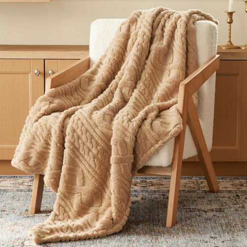 JOIEDOMI Throw Blanket for Couch, Soft Brown Fleece Blankets Gifts for Women Mom Girls, 280GSM Cozy Cute Soft Throw Home Room Decor Aesthetic Gifts 50x60 Inches