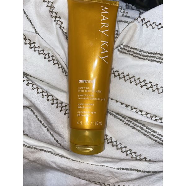 MARY KAY SUNCARE Sunscreen Broad Spectrum SPF 50 **READ