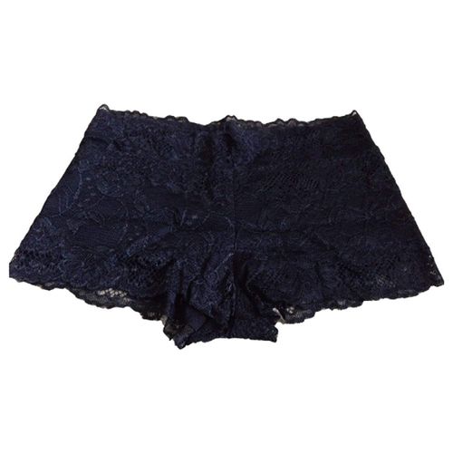 f-mall Kubilenista | XL Black Pelvis Shorts, Black