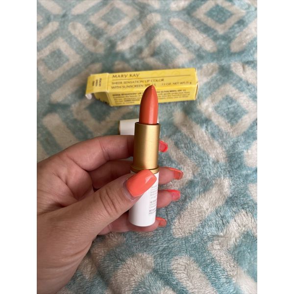 Lip Sunscreen SPF 15  NIB   FREE SHIPPING "Peachy Sheen"