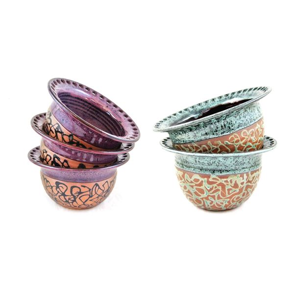 Handmade pottery earring holder, by Ning's Pottery (Green)