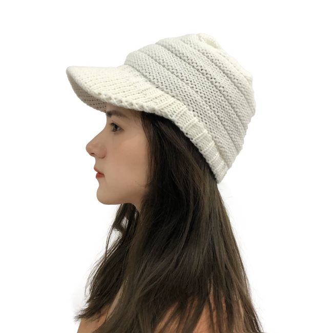Jiaolun Womens Winter Beanie Hat Warm Knitted Slouchy Chunky Hats Cap with Visor– Winter Skully Cap（White）