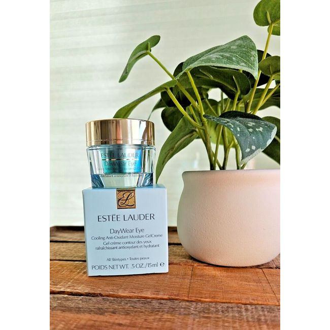 Estee Lauder DayWear Eye Cooling Anti-Oxidant Moisture Gel Creme 0.50 oz./15 ml.