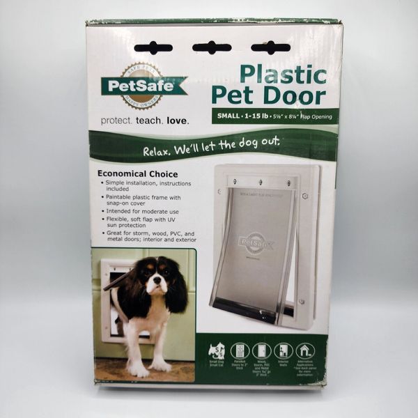 Petsafe Plastic Pet Door Small 1-15 lb 5-1/8" X 8-1/4" Flap Opening Dog Cat NEW.