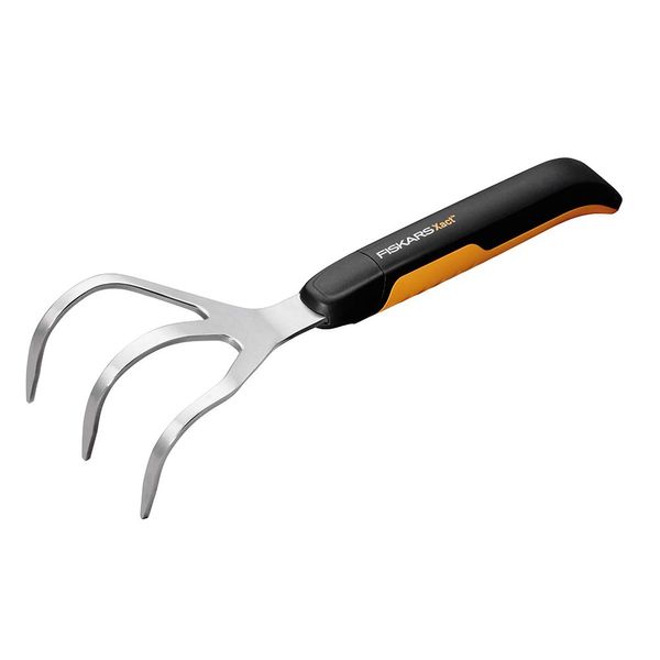 Fiskars 315510-1001 Xact Hand Garden Cultivator, Black/Slivler